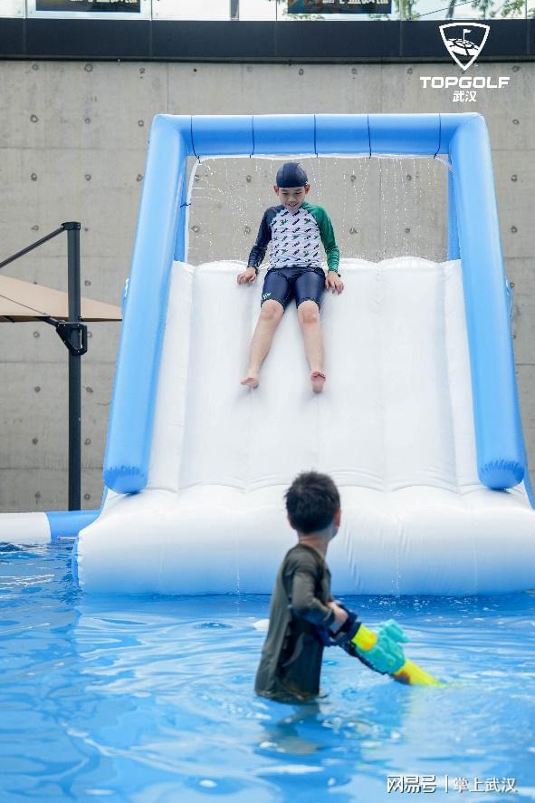 100种清凉方式打造城市消暑新地标OG视讯拓高乐武汉开启今夏玩水狂欢季(图3)